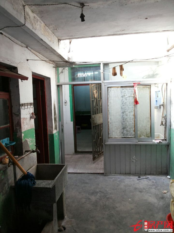 安樂街老實小學區(qū)房小聯排獨院出租