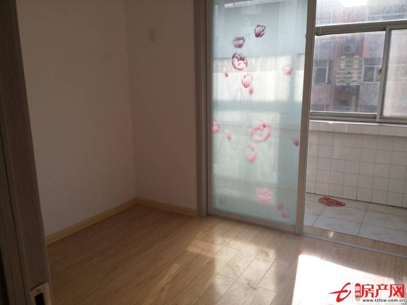 低價出售北安居送儲藏室