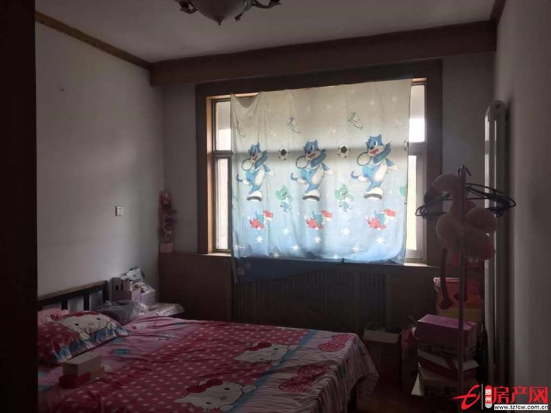 人民醫院西，電廠宿舍，3室2廳，滿五，可貸，送儲藏室