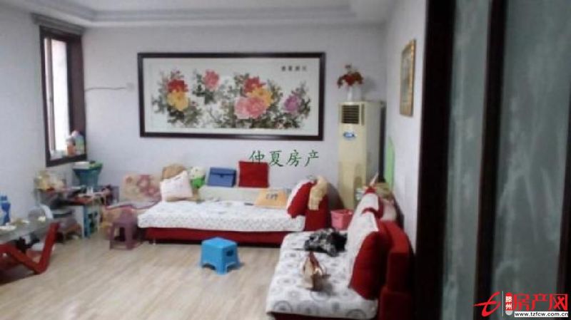 德馨花園3室出售，精裝修，朝南北，不要錯(cuò)過(guò)。