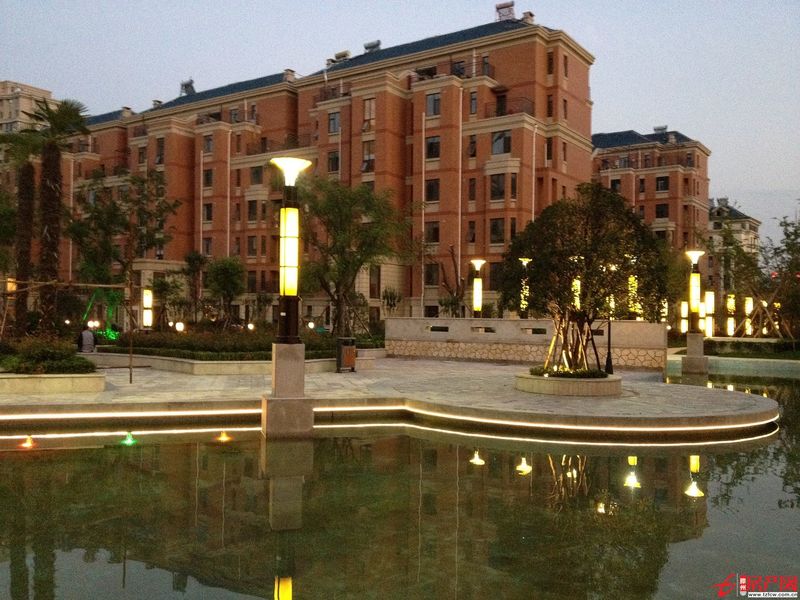 翠湖天地，精裝修全套家電家具，找人品好和愛護房子的租戶。