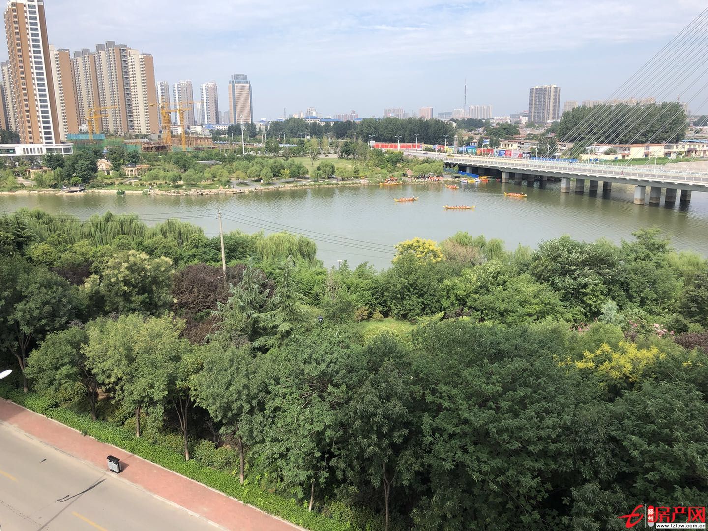 濱江三期；沿河觀景房，南北通透，豪華裝修，送部分家電證滿五年