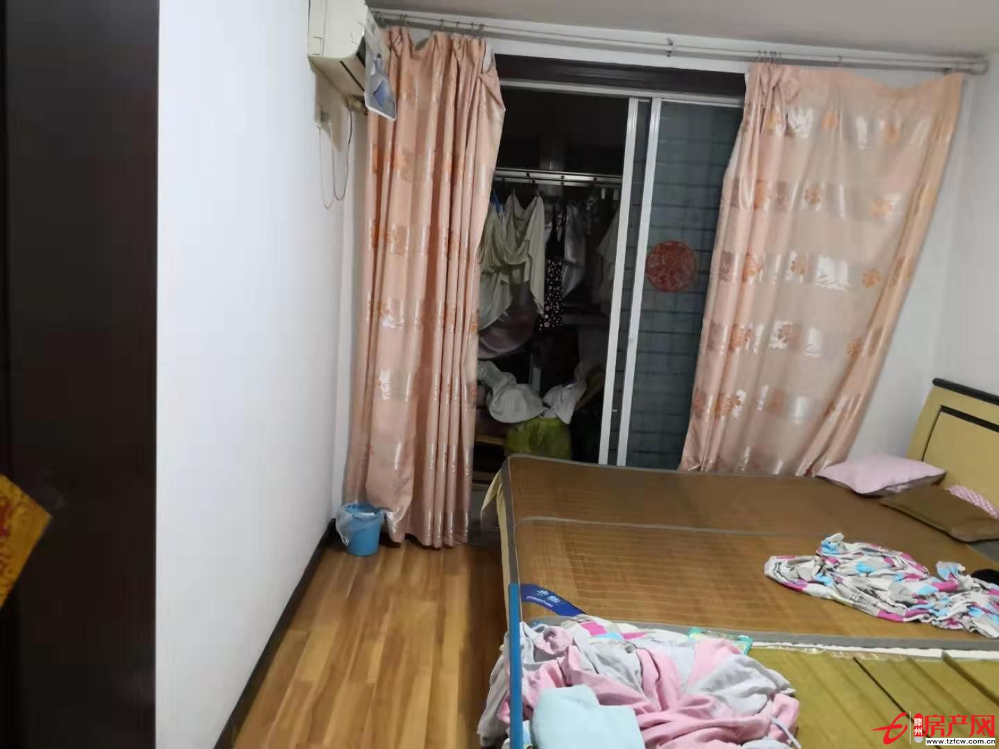 東方明珠多層3樓證滿5年可貸款兩室朝陽(yáng)