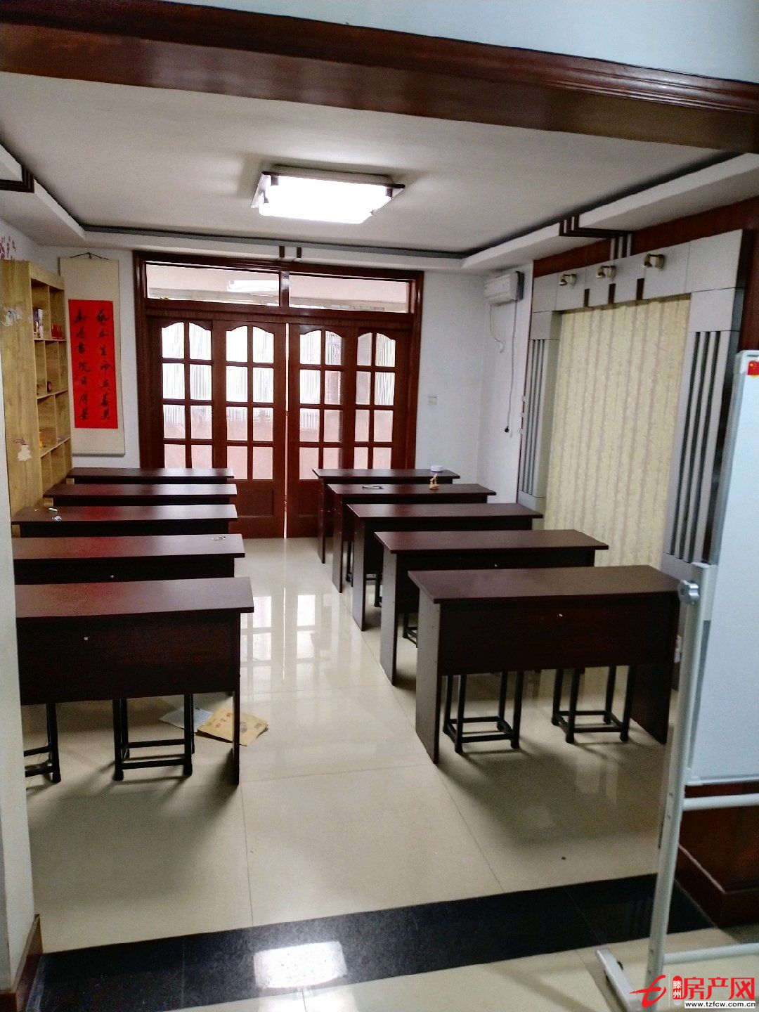 業主急售龍泉苑32-1-102，3室2廳2衛，送地下室。